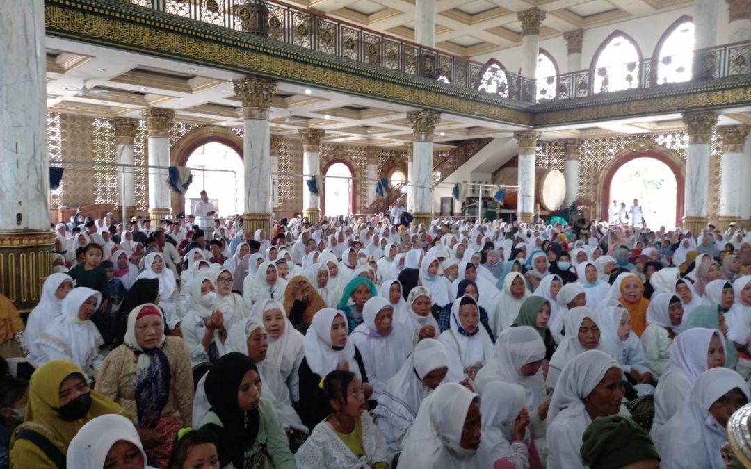 Assholach Adakan Ziarah Wali Jawa-Madura Bersama 1000 Peziarah