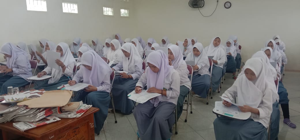 Hingga Hari Terakhir Ujian di MA Assholach, Pelaksanaan Ujian Berlangsung Lancar