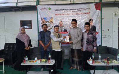 Literasi dan Spiritual: Ponpes Assholach Gelar Seminar Menulis dan Launching Buku “Dzikir Penyejuk Hati Sehari-Hari”