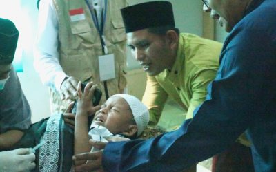 Puluhan Anak Mengikuti Khitan Tabarukan Haul Masyayikh Assholach