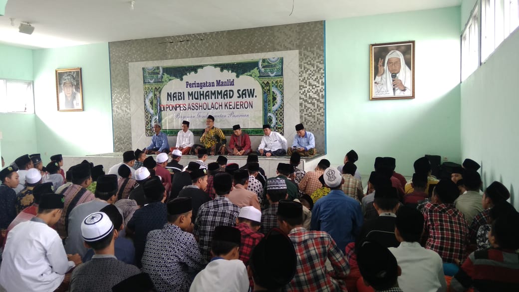 Peringati Maulid Nabi, Assholach Kembangkan Karakter dan Nilai Religius Santri