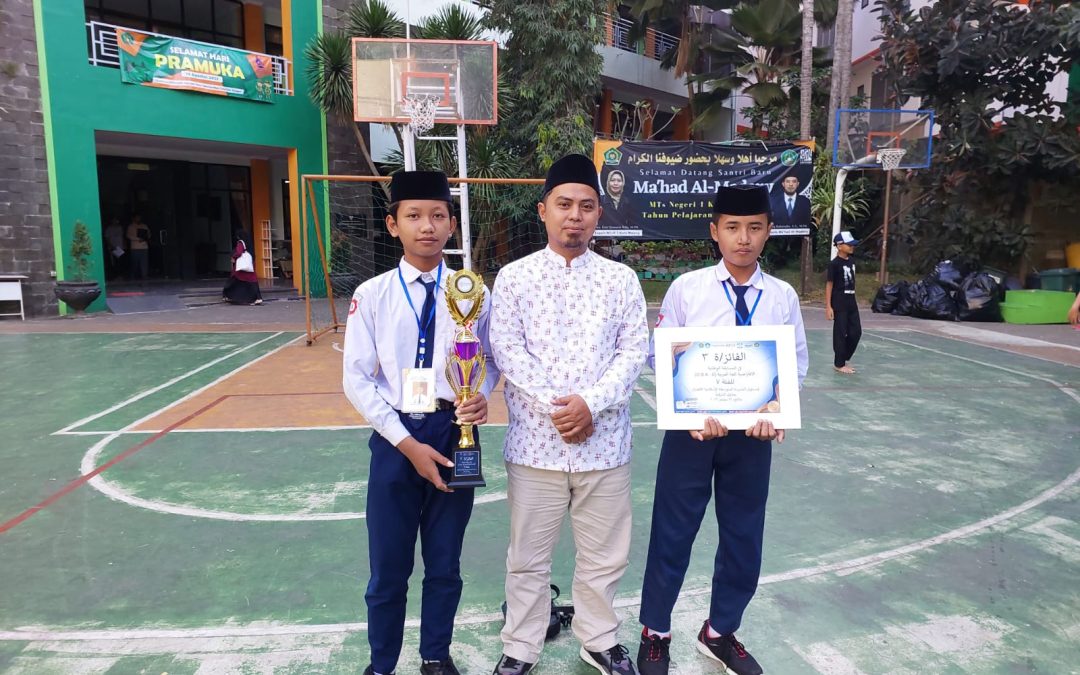 Santri Assholach Juarai Olimpiade Bahasa Arab (OBA) Nasional Tingkat Provinsi