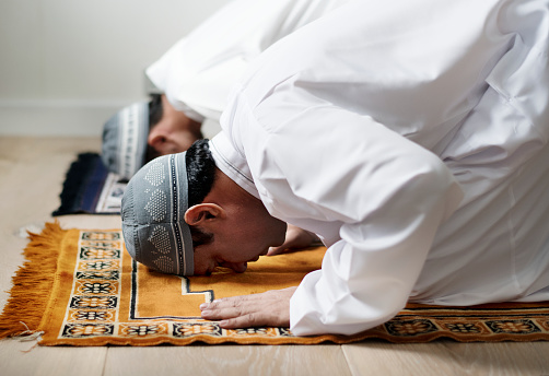 Sholat Id, Lebih Afdhol di Masjid atau Lapangan?
